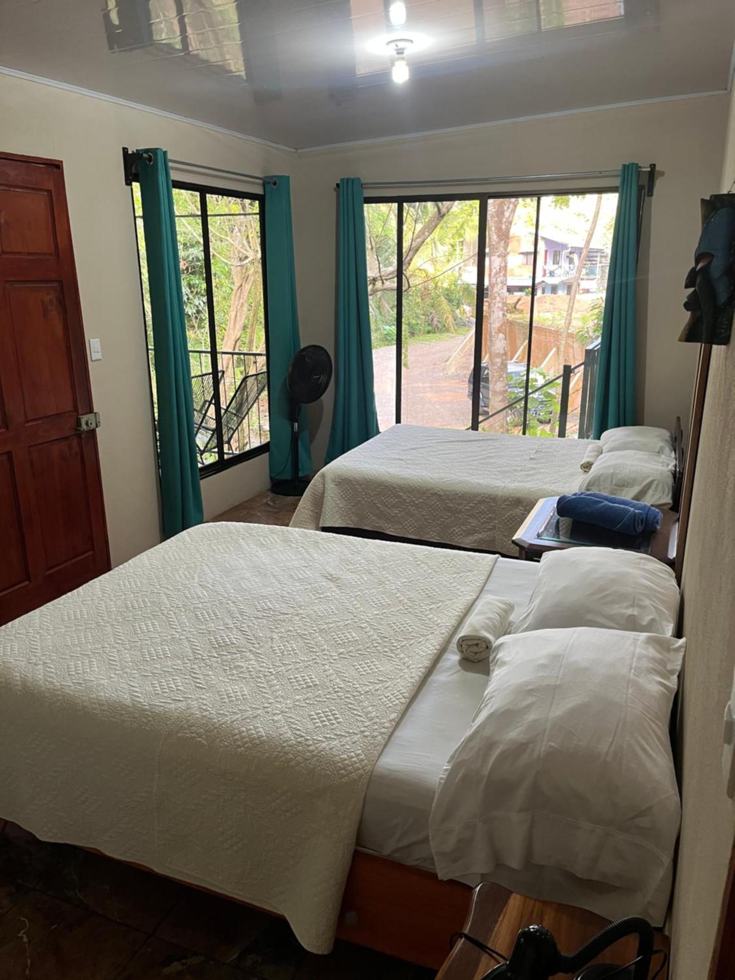 Casa Escondida Apartments 曼努埃尔安东尼奥 外观 照片